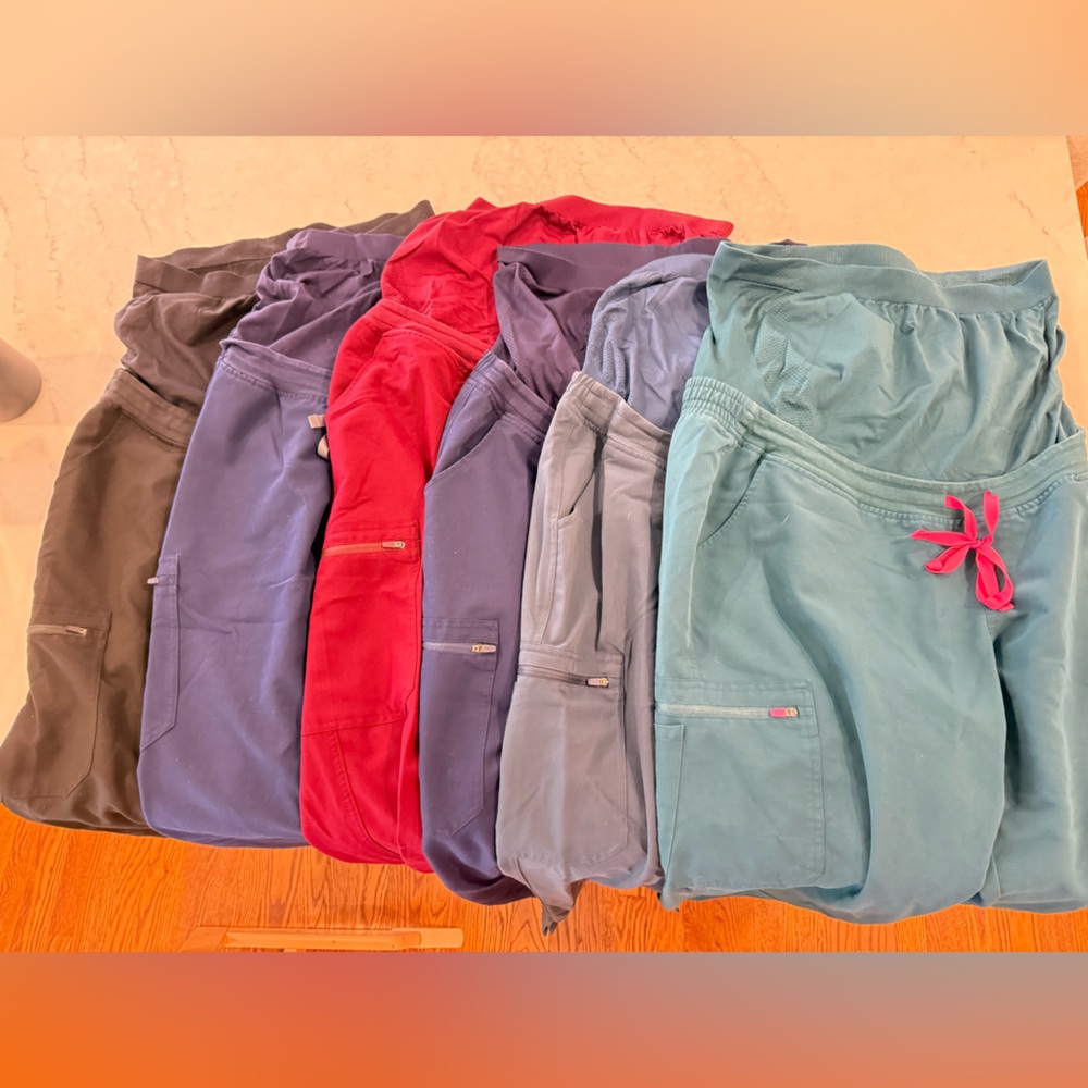 Figs maternity scrub pants XL